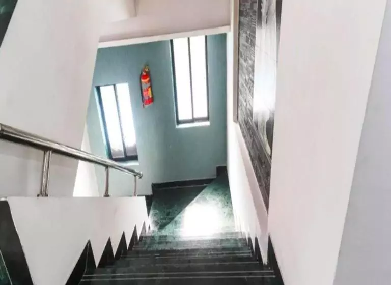 ホテル Sai Siddhi Inn   Midc Industrial Area, Mahape Navi Mumbai