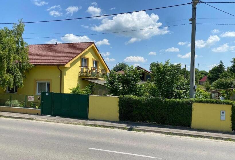 بنسيون Penzión U Aďky