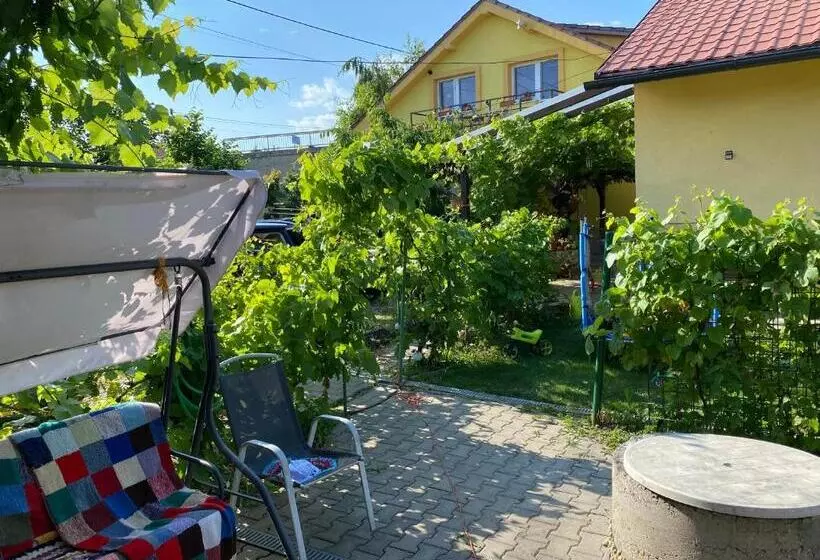 ペンション Penzión U Aďky