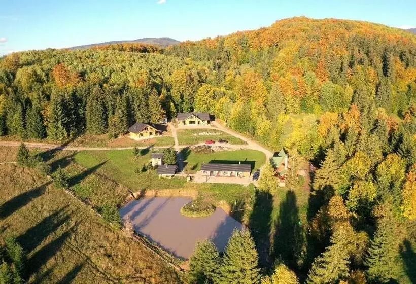 Lomakeskus Harghita Log Houses