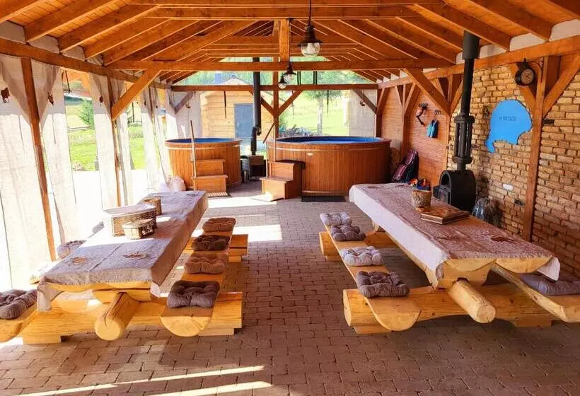 Lomakeskus Harghita Log Houses