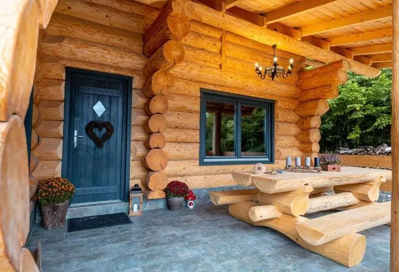 Lomakeskus Harghita Log Houses