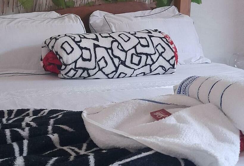 פנסיון Luna Roja