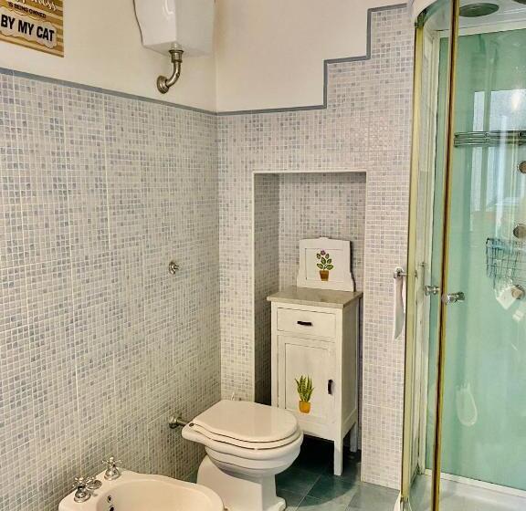 ベッドアンドブレックファースト Elena 39