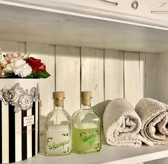 ベッドアンドブレックファースト Elena 39