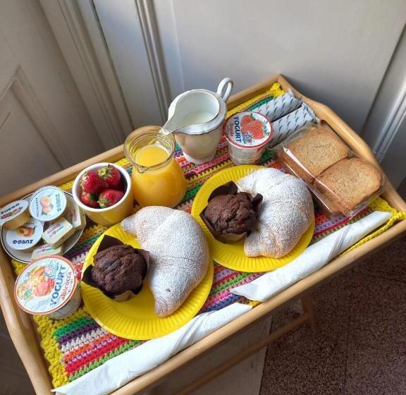 ベッドアンドブレックファースト Elena 39