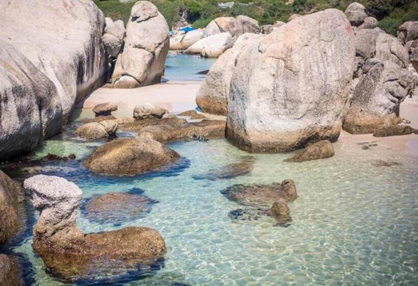 Boulders Blue Bed And Breakfast