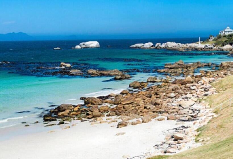 Boulders Blue Bed And Breakfast