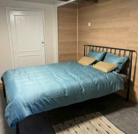 펜션 Casa Wellness Floreffe Jacuzzi