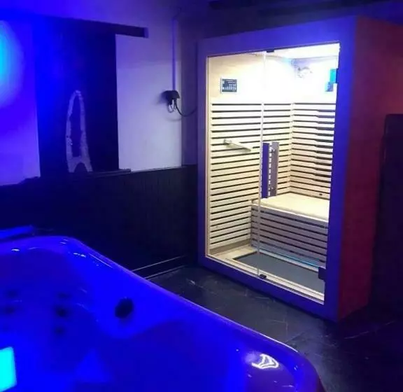ペンション Casa Wellness Floreffe Jacuzzi