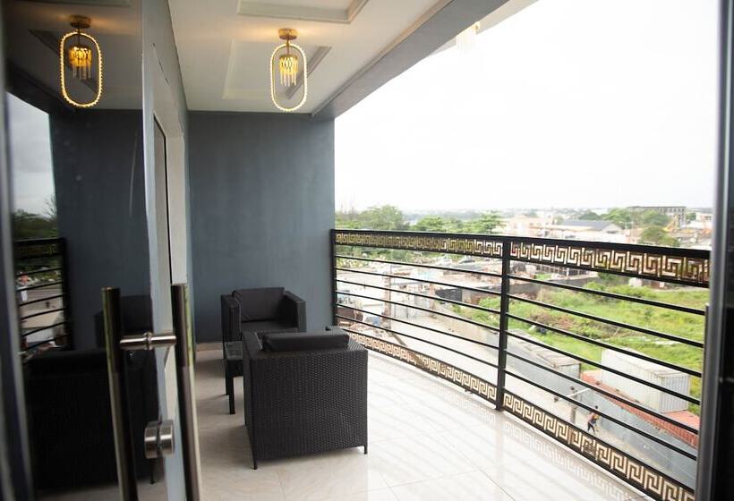 247 Luxury Hotel & Apartment Ajah