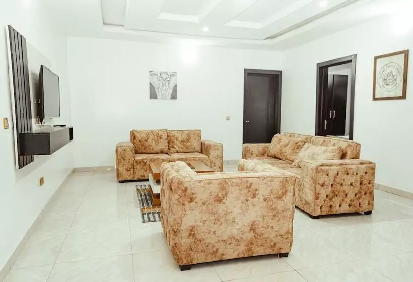 247 Luxury Hotel & Apartment Ajah