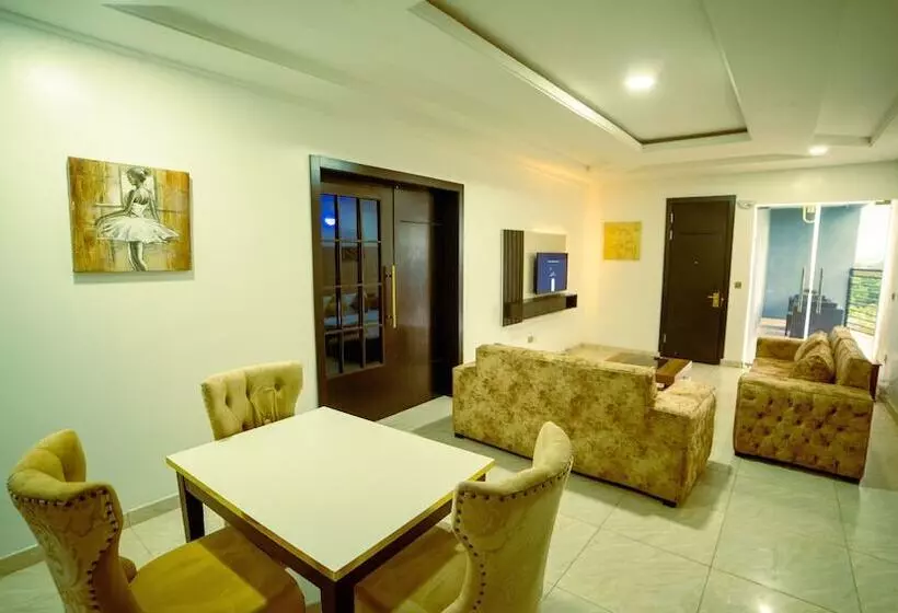 247 Luxury Hotel & Apartment Ajah