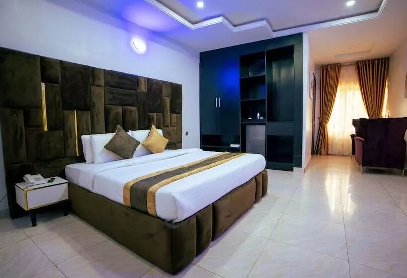 247 Luxury Hotel & Apartment Ajah