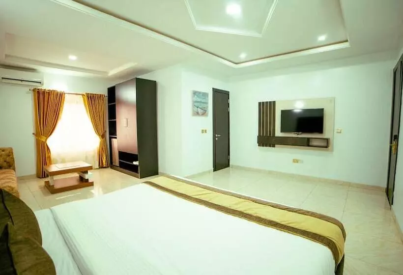 247 Luxury Hotel & Apartment Ajah