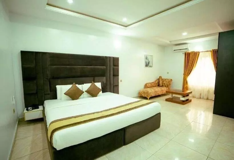 247 Luxury Hotel & Apartment Ajah