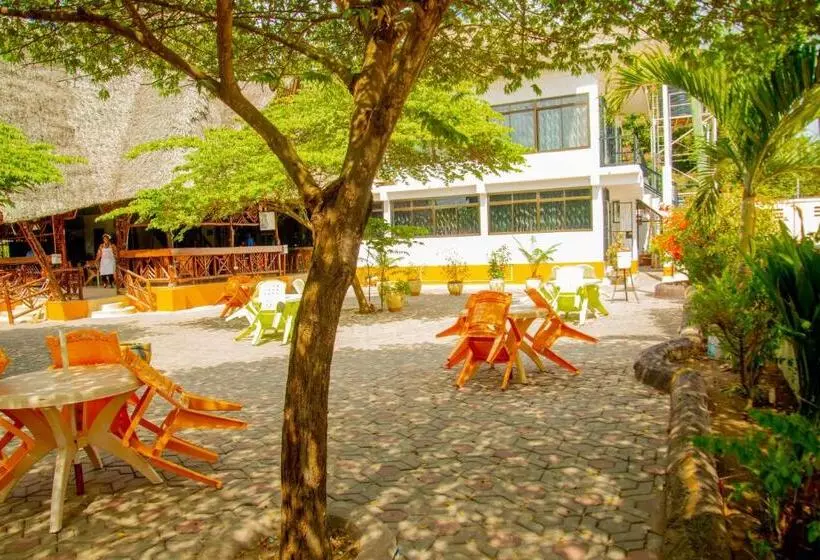 تختخواب و صبحانه Flamingo Hotel Kinyerezi