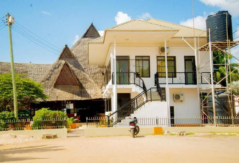 تختخواب و صبحانه Flamingo Hotel Kinyerezi