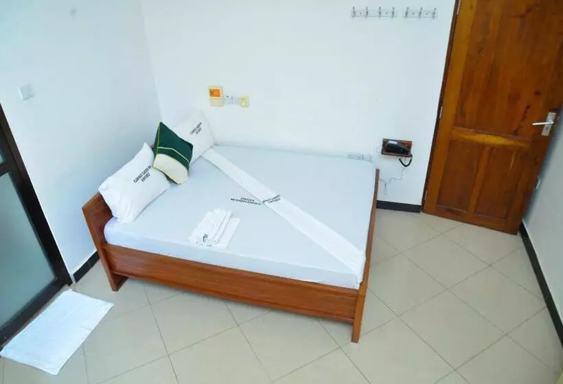 تختخواب و صبحانه Flamingo Hotel Kinyerezi