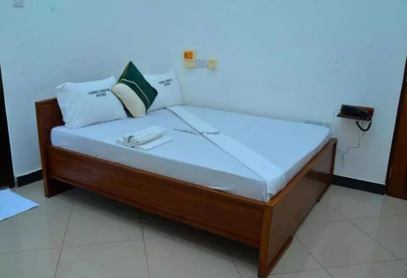 تختخواب و صبحانه Flamingo Hotel Kinyerezi