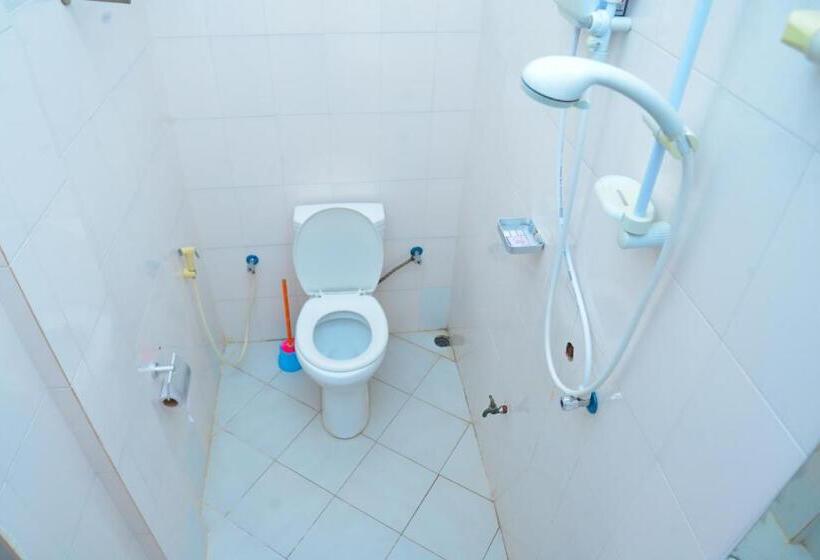 تختخواب و صبحانه Flamingo Hotel Kinyerezi