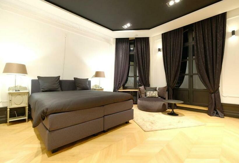 تختخواب و صبحانه Suite La Duchesse Et Parking Privé Gratuit