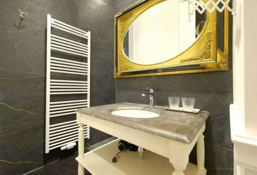 Aamiaismajoitus (B&B) Suite La Duchesse Et Parking Privé Gratuit