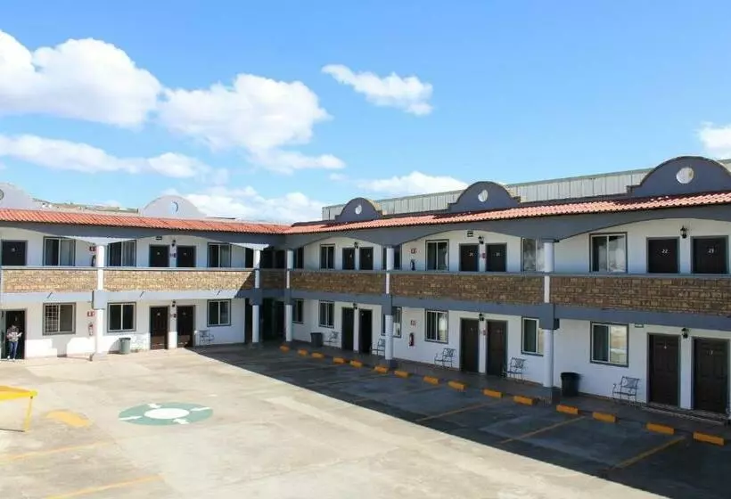 ホテル La Quinta Bonita