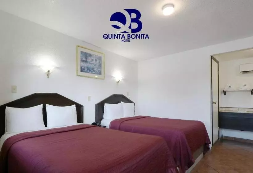 ホテル La Quinta Bonita
