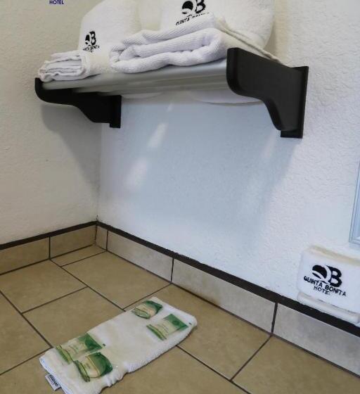 هتل La Quinta Bonita