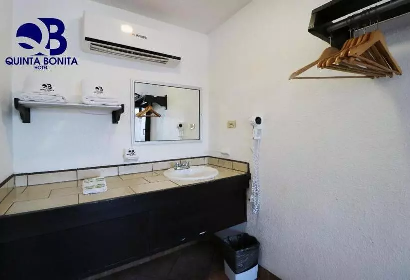 ホテル La Quinta Bonita