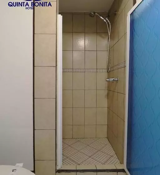ホテル La Quinta Bonita