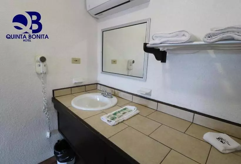 ホテル La Quinta Bonita