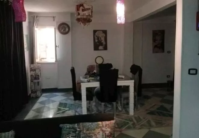 پانسیون Shared Apartment