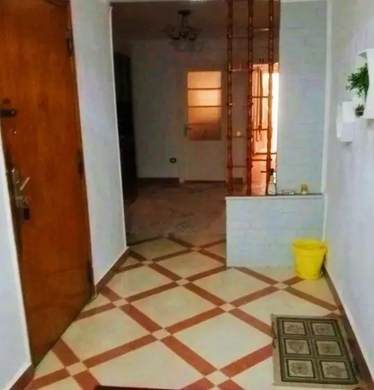 پانسیون Shared Apartment