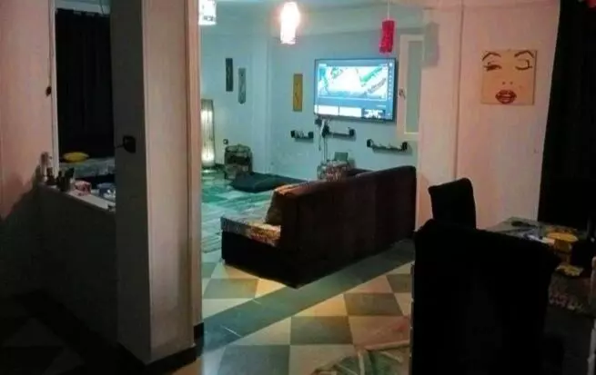 پانسیون Shared Apartment