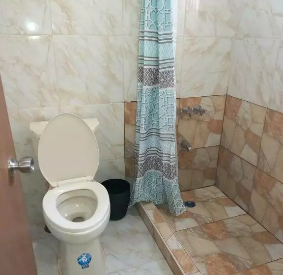 پانسیون Smith’s Villa