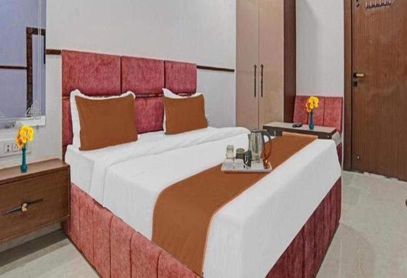 Fabhotel Elite Residency