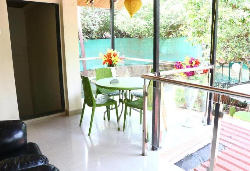 Hotelli Neuaura Stays