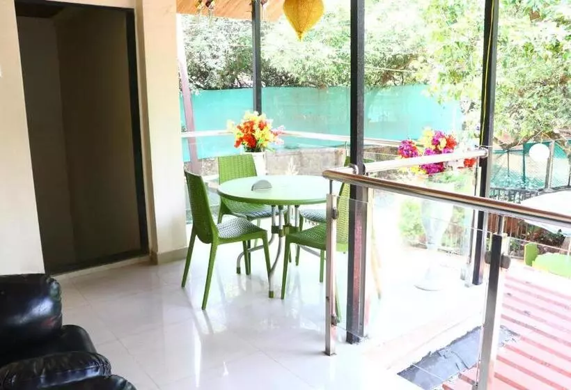 Hotelli Neuaura Stays