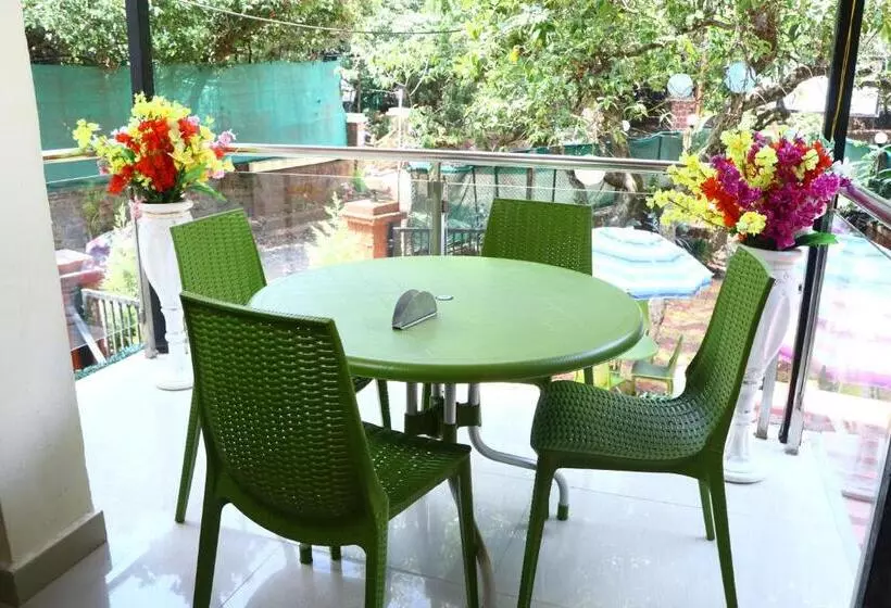 Hotelli Neuaura Stays