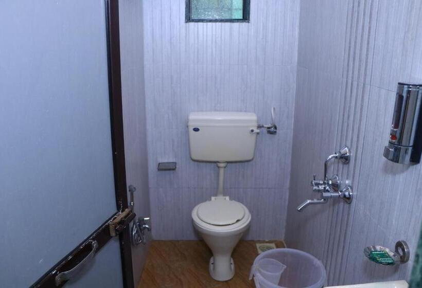 Hotelli Neuaura Stays