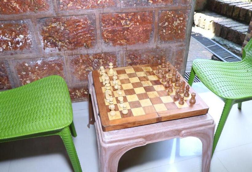 Hotelli Neuaura Stays