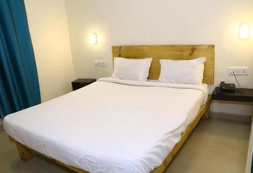 Hotelli Neuaura Stays