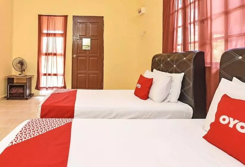 Hotelli Oyo 90640 D Village River & Cafe Chalet