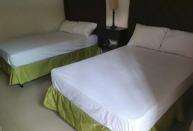 هتل Plaza Dorada