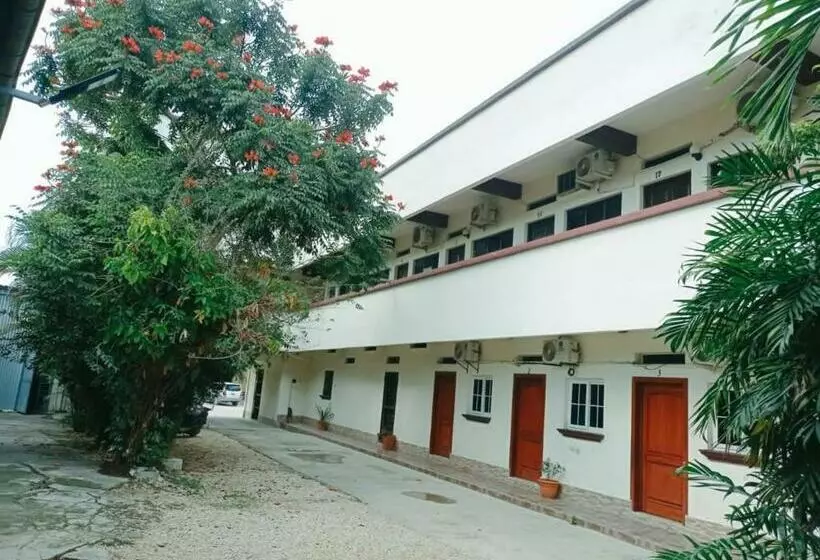هتل Plaza Dorada