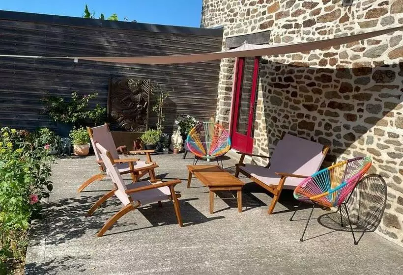 Aamiaismajoitus (B&B) Chambres D Hôtes Saint Hélen