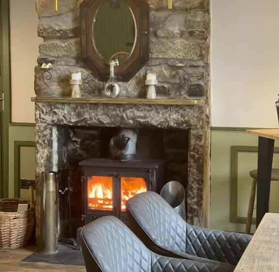 בית מלון כפרי Black Bull