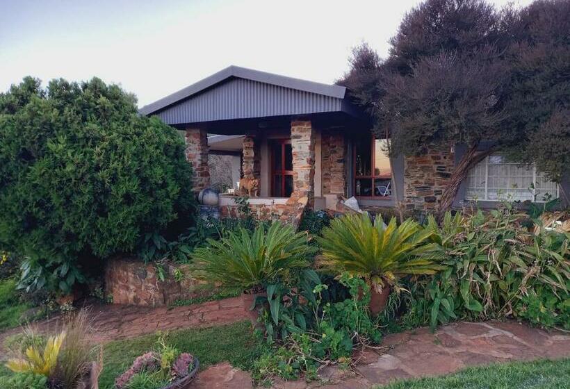 ホテル Goats Haven Guesthouse Halfway Between The Kruger And Or Tambo Airport